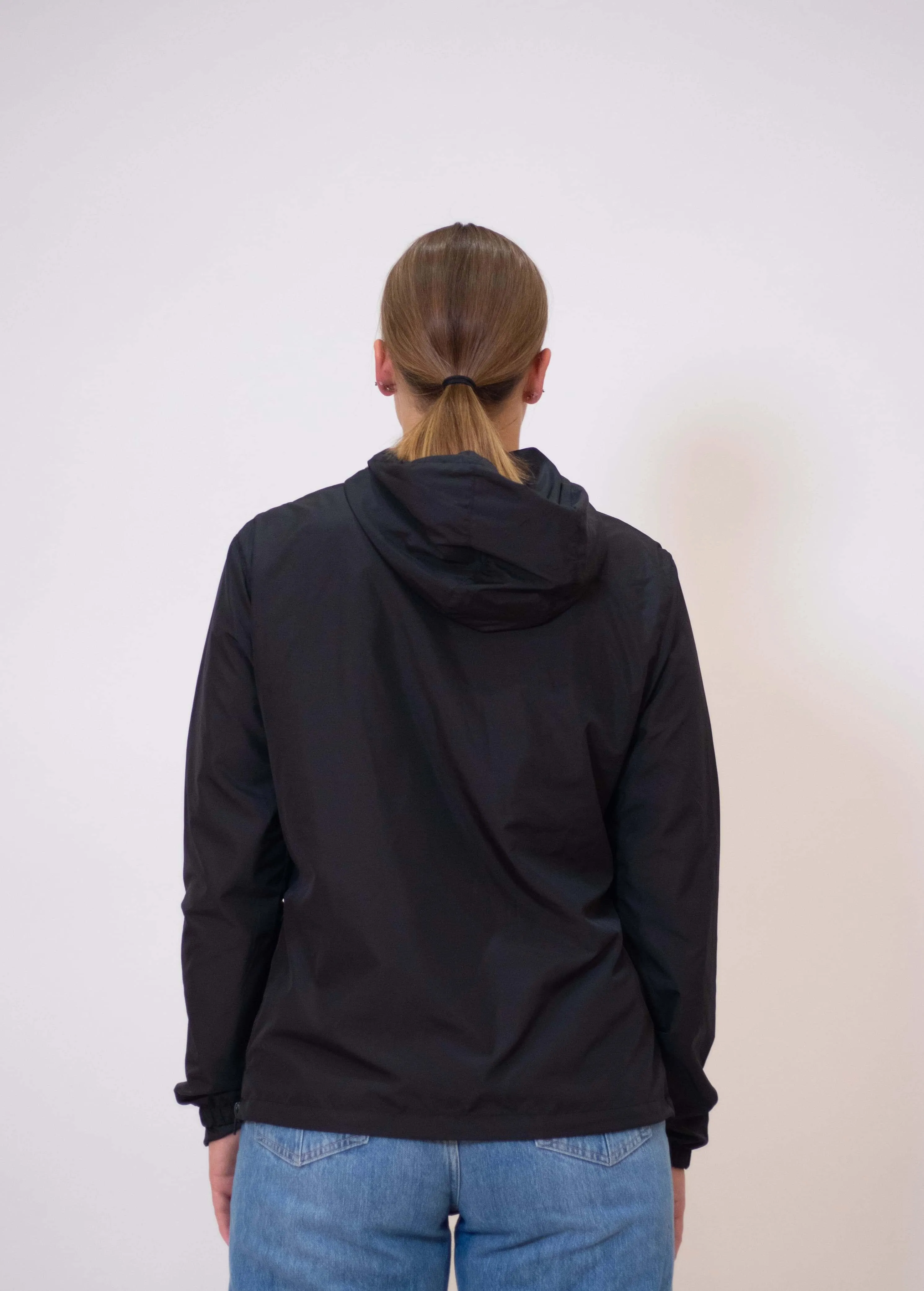 Avoque Fitted Windbreaker Women in Black