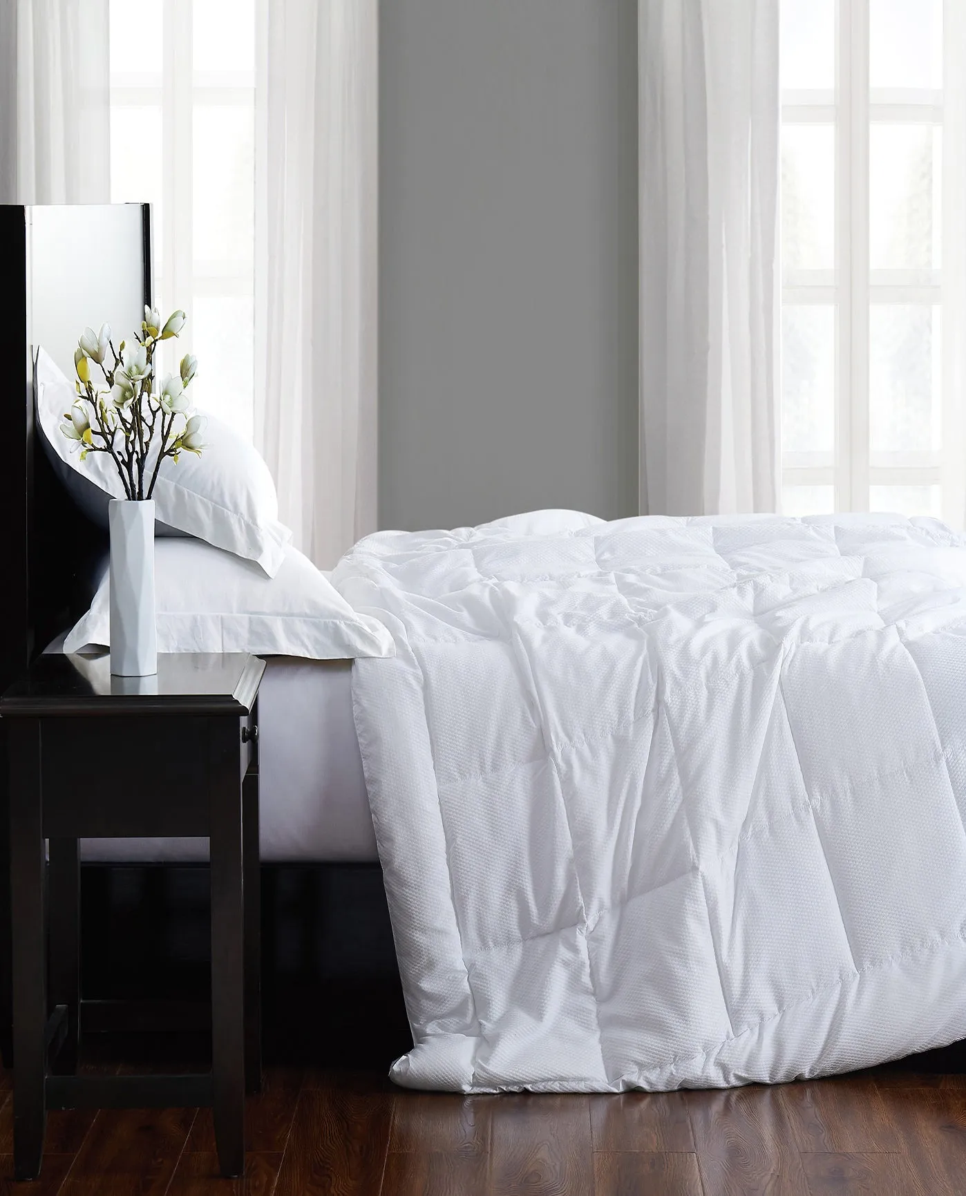 EMBOSSED DOWN ALTERNATIVE COMFORTER