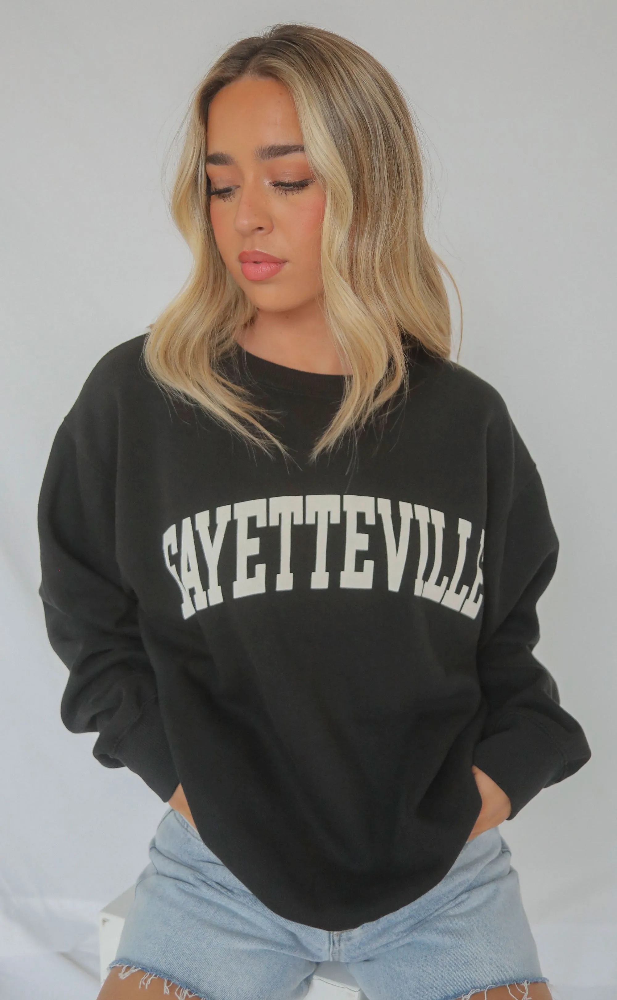 fayetteville sweatshirt - black