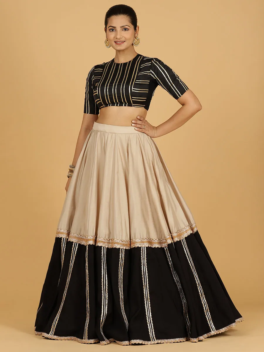 Mastani x Tyohaar | Oyster Grey Panelled Lehenga Skirt